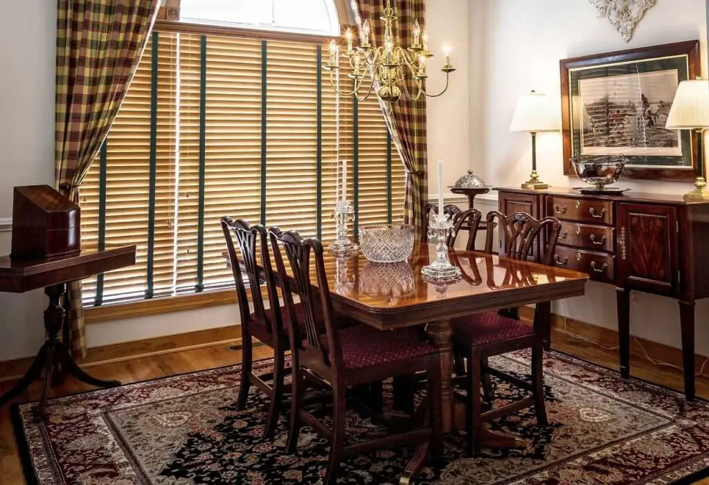 Disappearing Dining Rooms