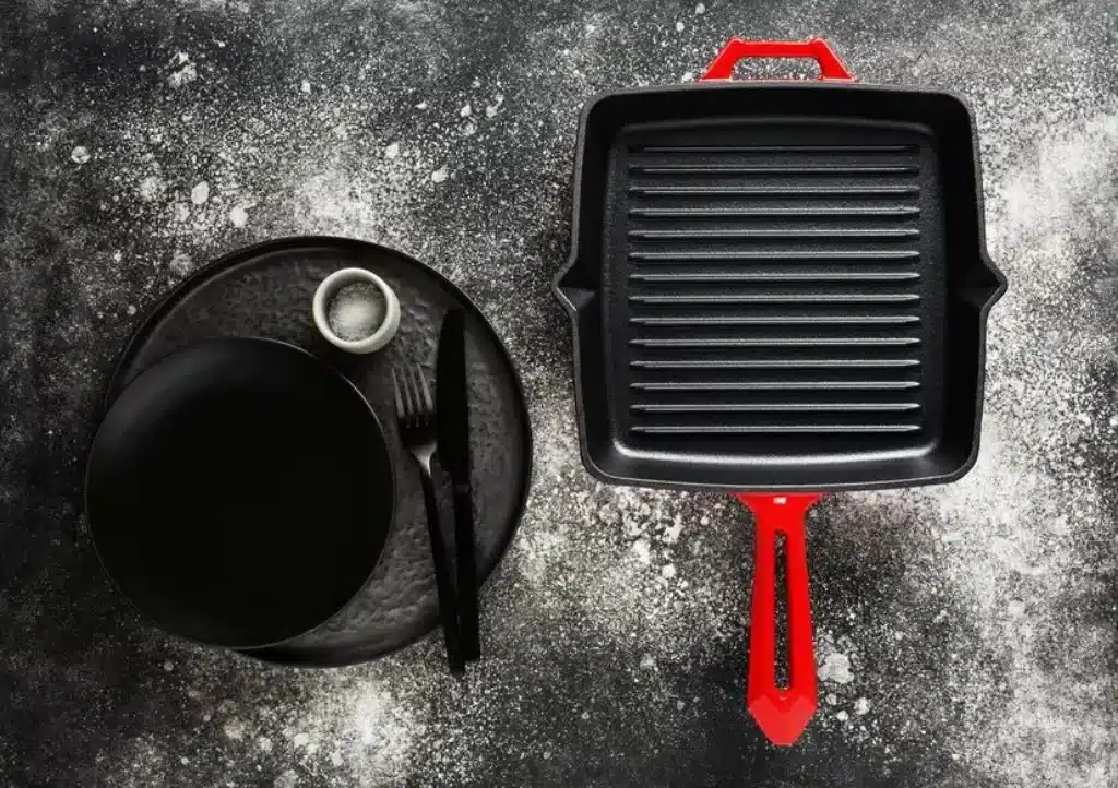 how to clean a cast iron skillet