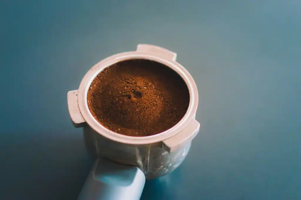 how much coffee grounds per cup