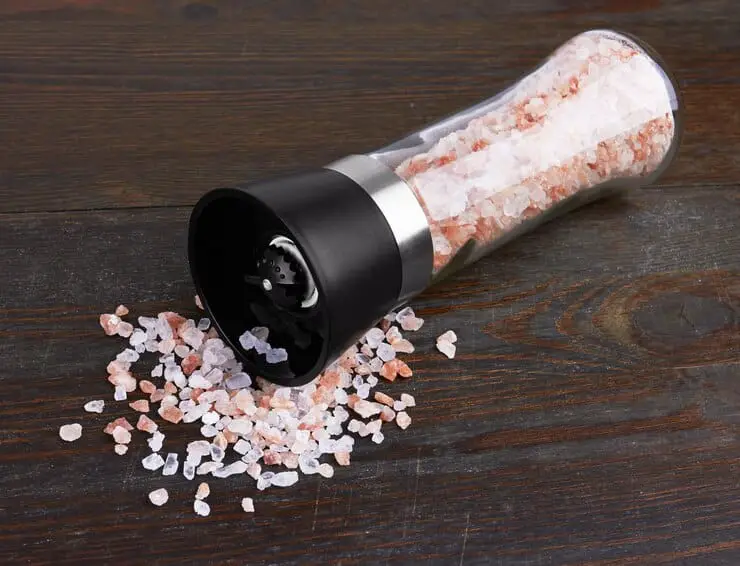 battery operated salt and pepper mills