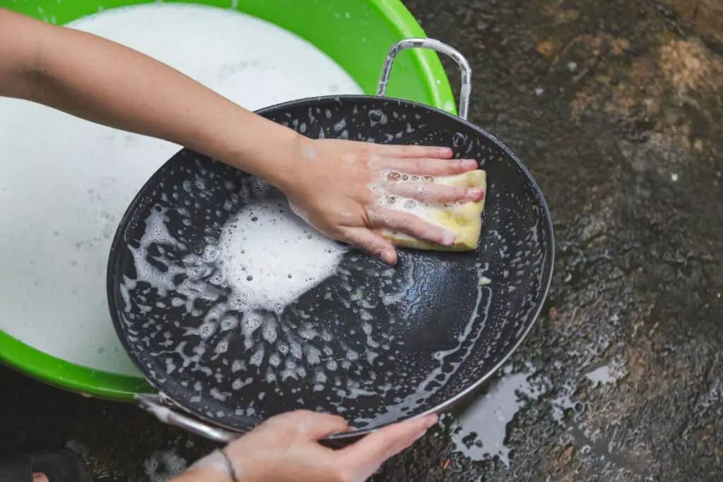 How to clean a cast iron Skillet