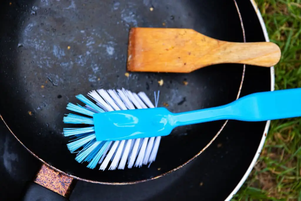 How to clean a cast iron Skillet