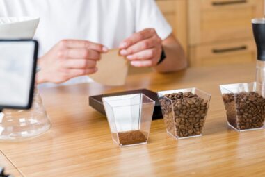 How Much Coffee Grounds Per Cup and Water to Brew Your Best Cup. Our expert Top 7 guide breaks down the perfect grounds-to-cup ratio.